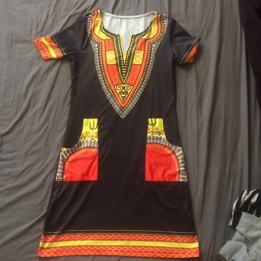 Super fun 70’s retro dress size medium